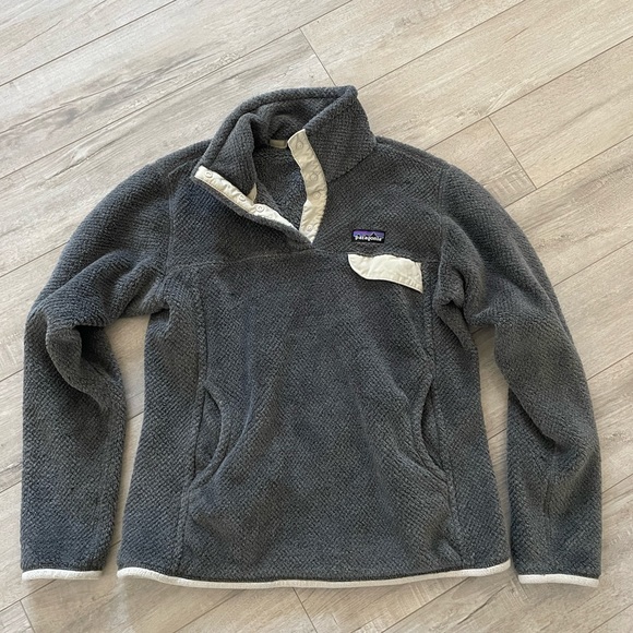 Patagonia women’s fleece medium - Picture 2 of 4